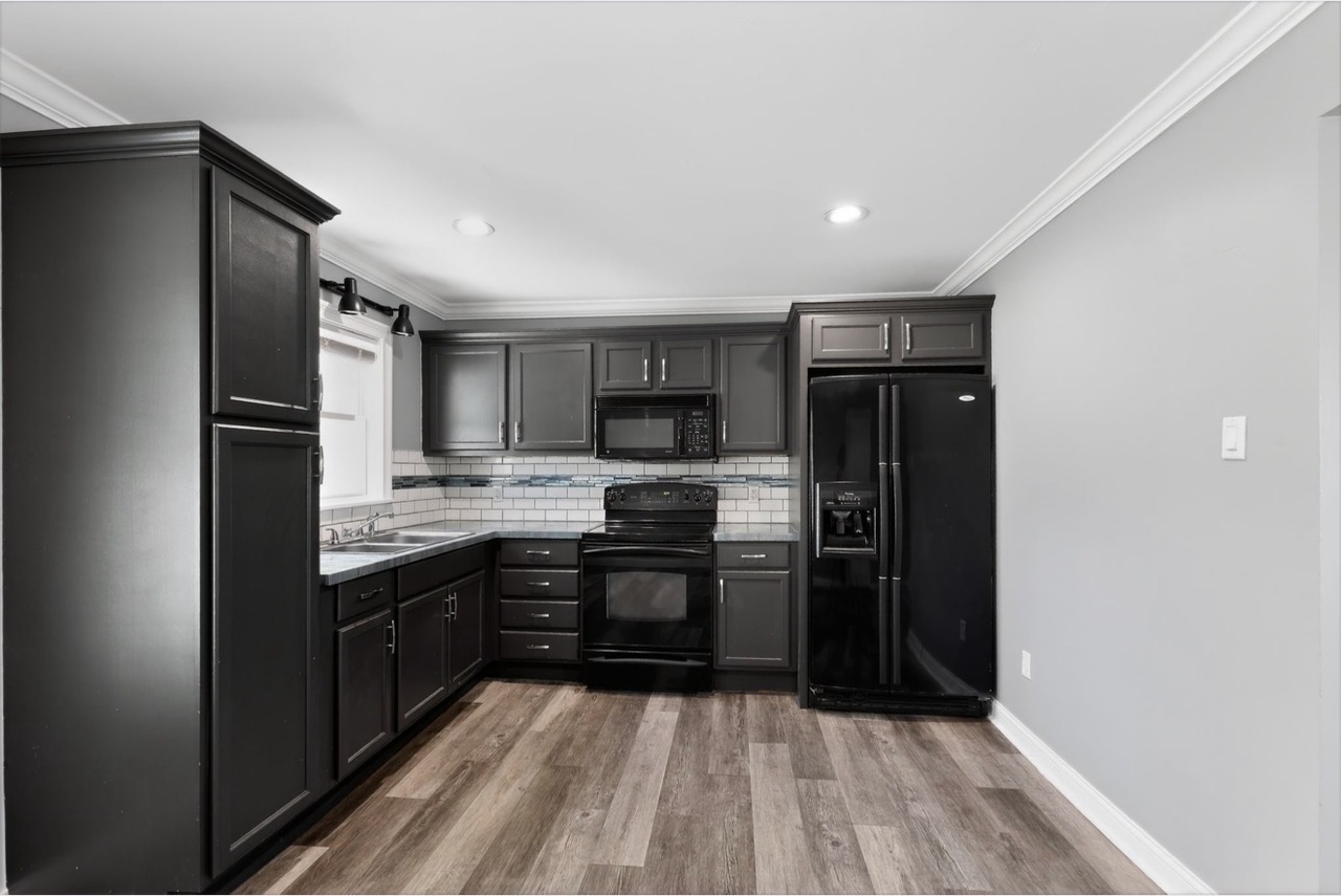 501 Orchard St – photo 5
