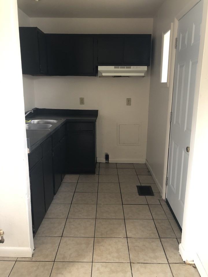 4375 Catalina Ave – photo 2