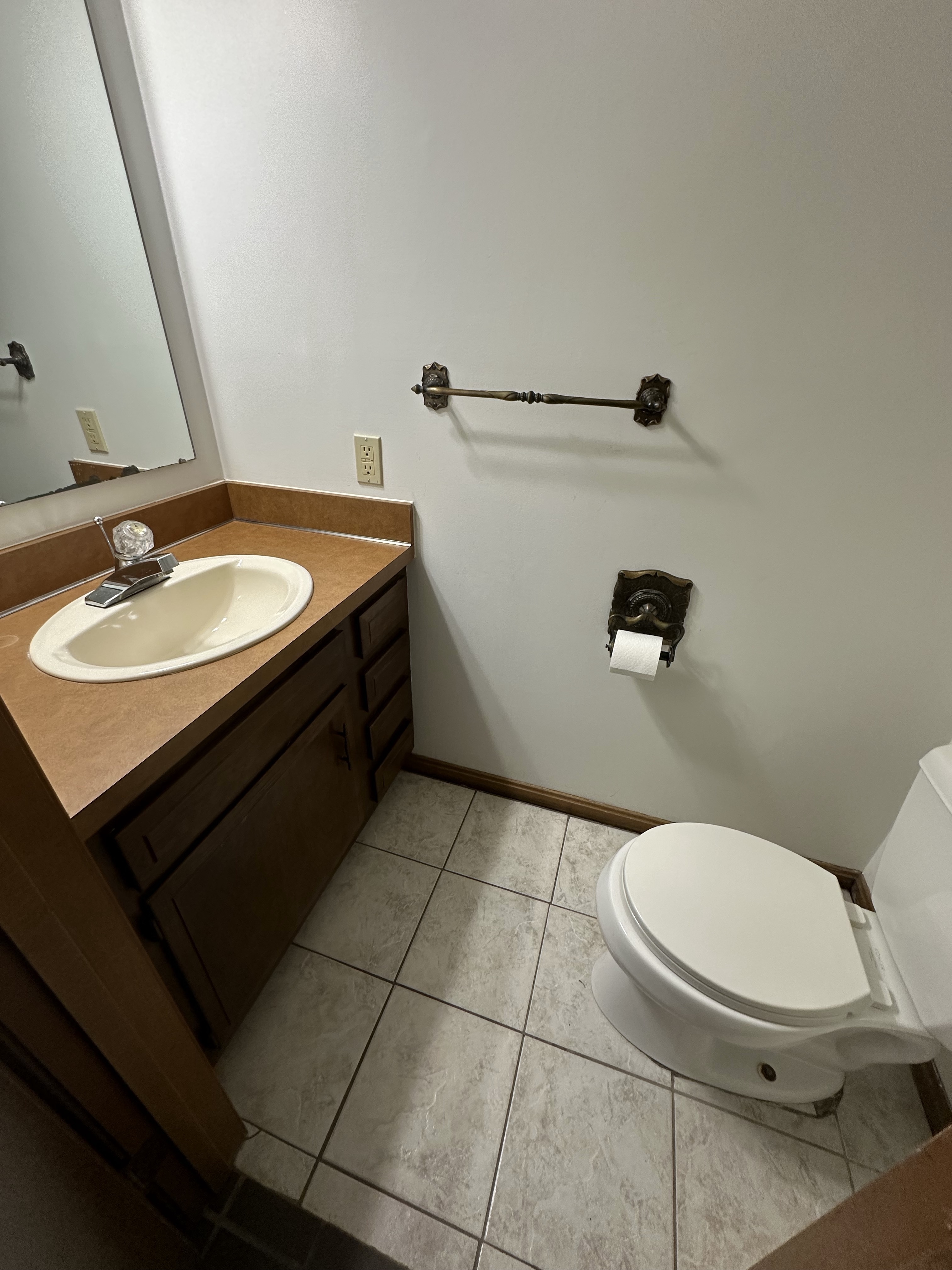 9765 Johnnycake Ridge Rd unit 1 – photo 1