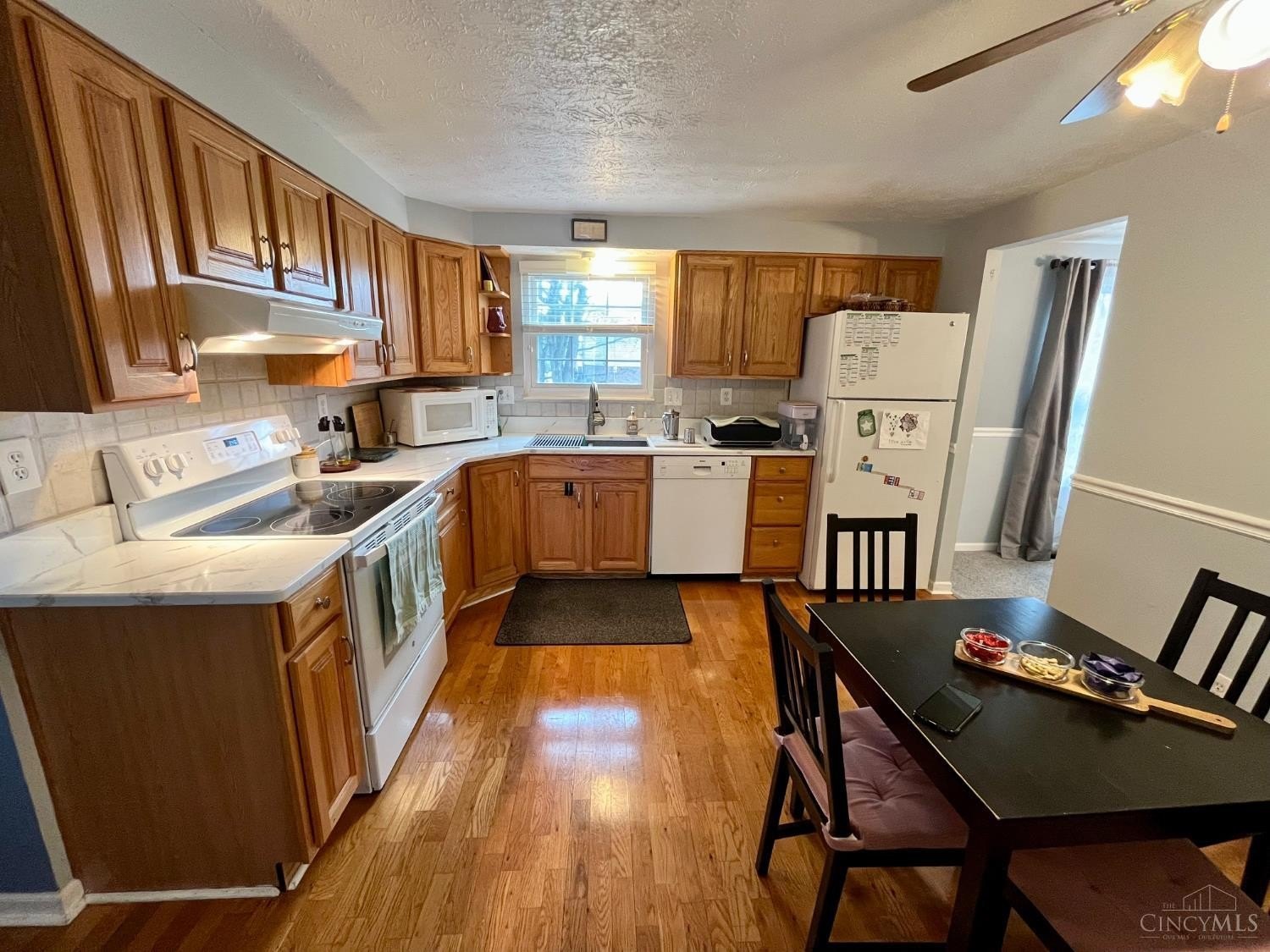 1455 Baymeadows Dr – photo 2