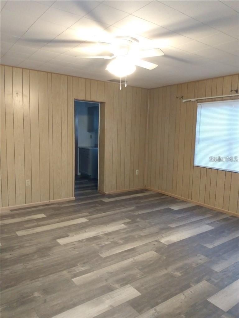 110 Orange Ave – photo 3