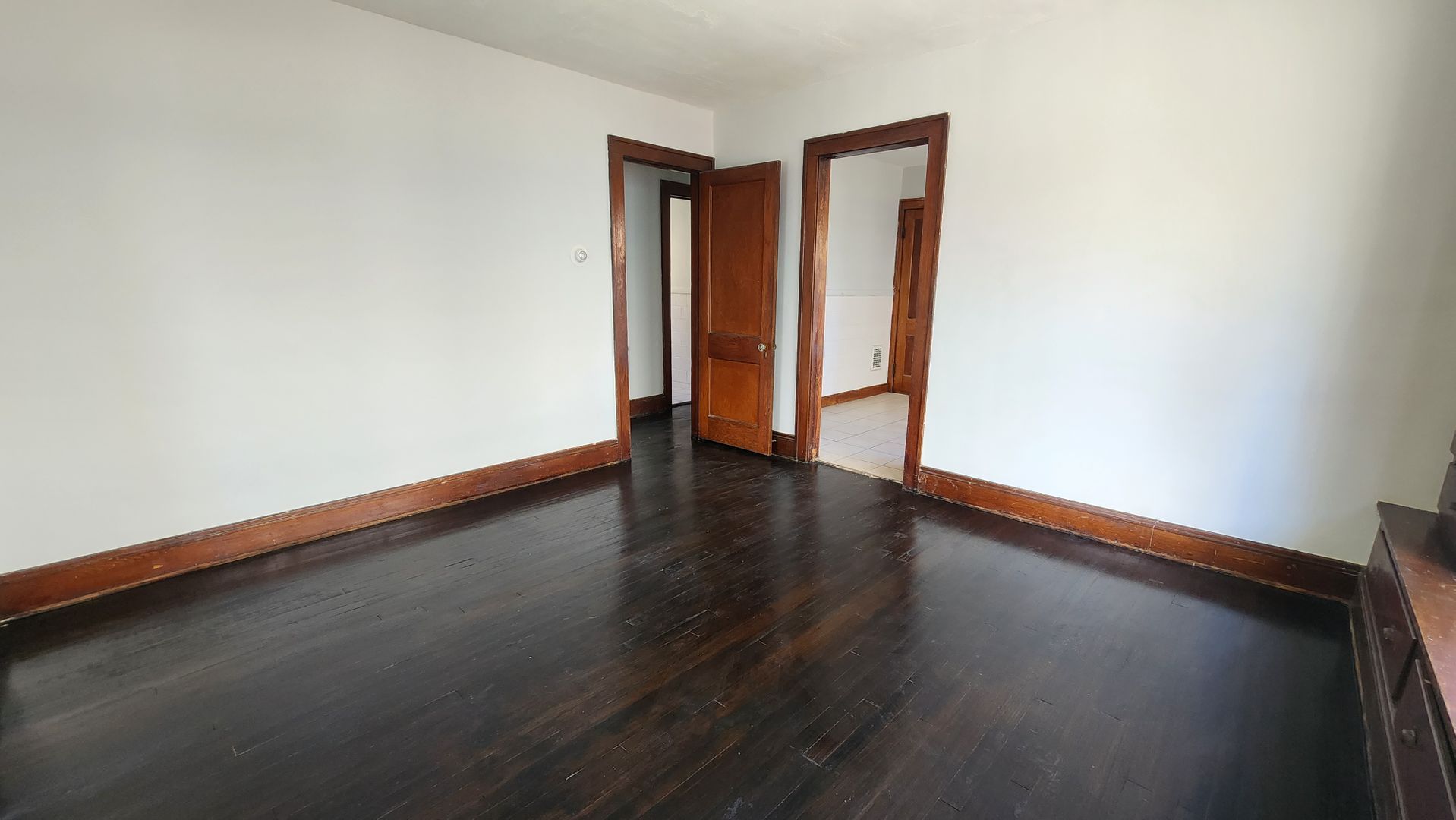 10401 Homeworth Ave unit Down – photo 5