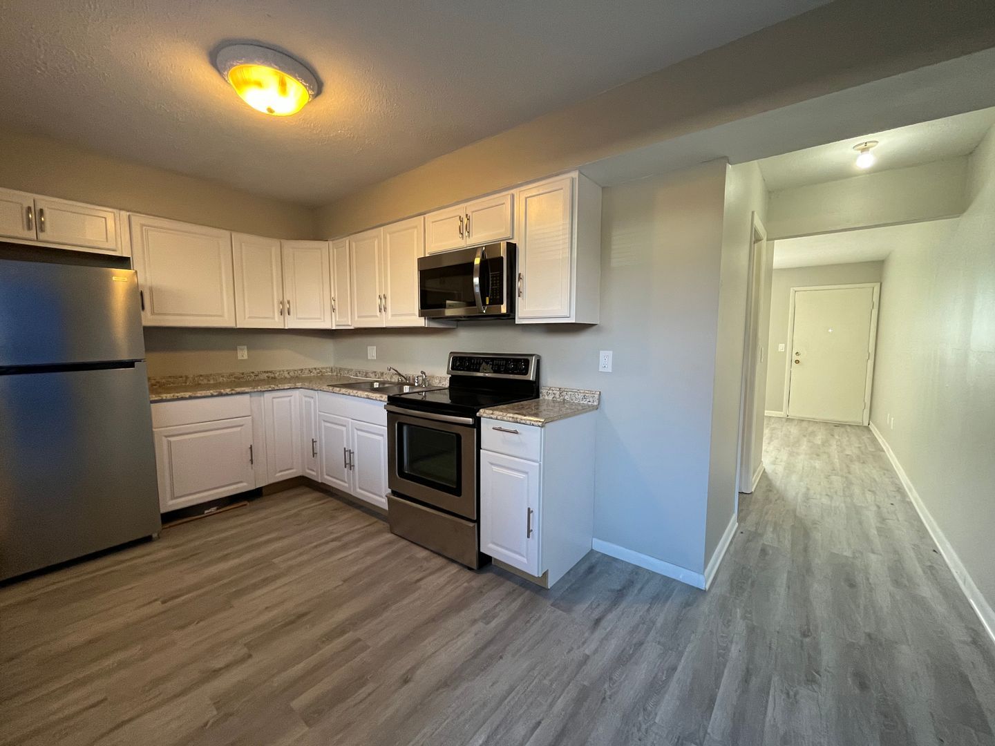 704 S Golfcrest Rd unit 06 – photo 3