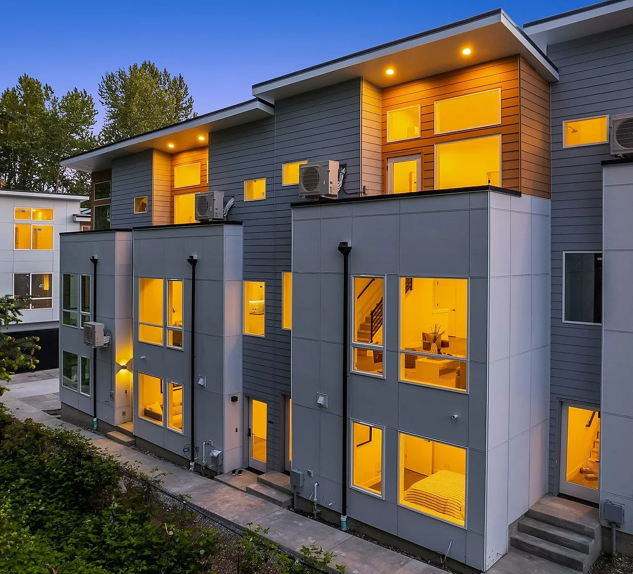 Hiatt Park Townhomes – photo 2