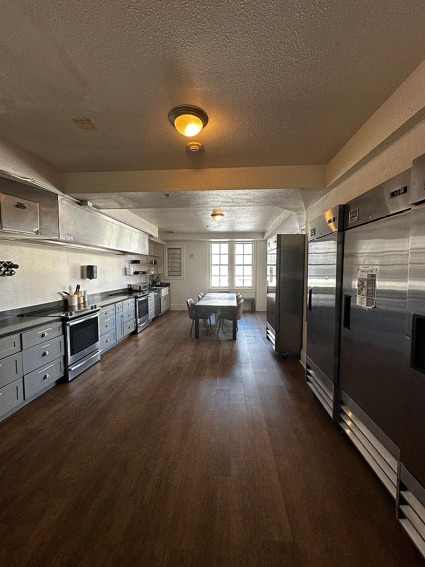 Webster Apartment – photo 2