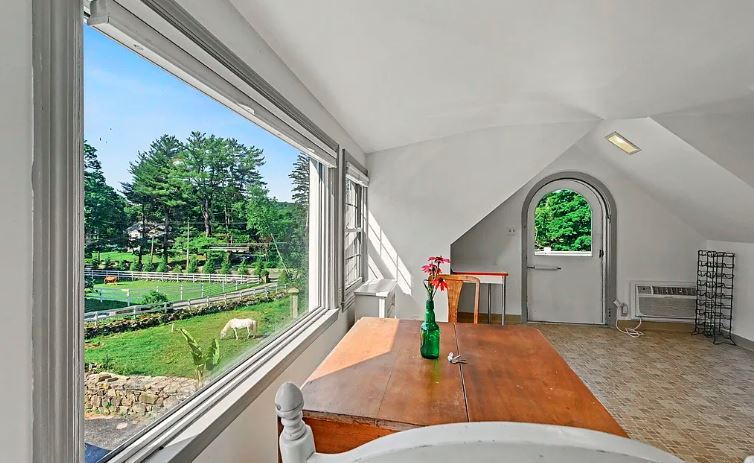 723 Riverbank Rd – photo 5