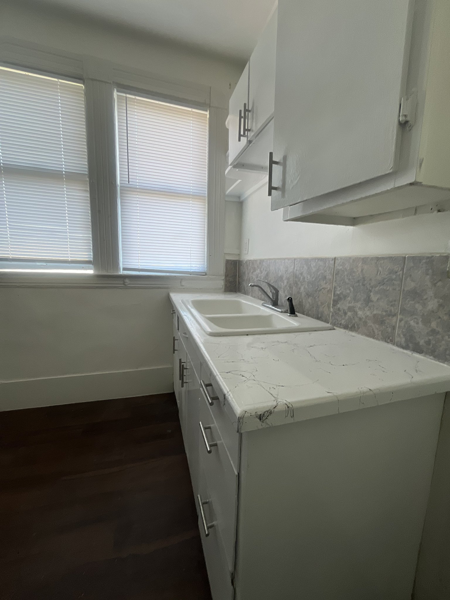 3814 NE 6th Ave – photo 3