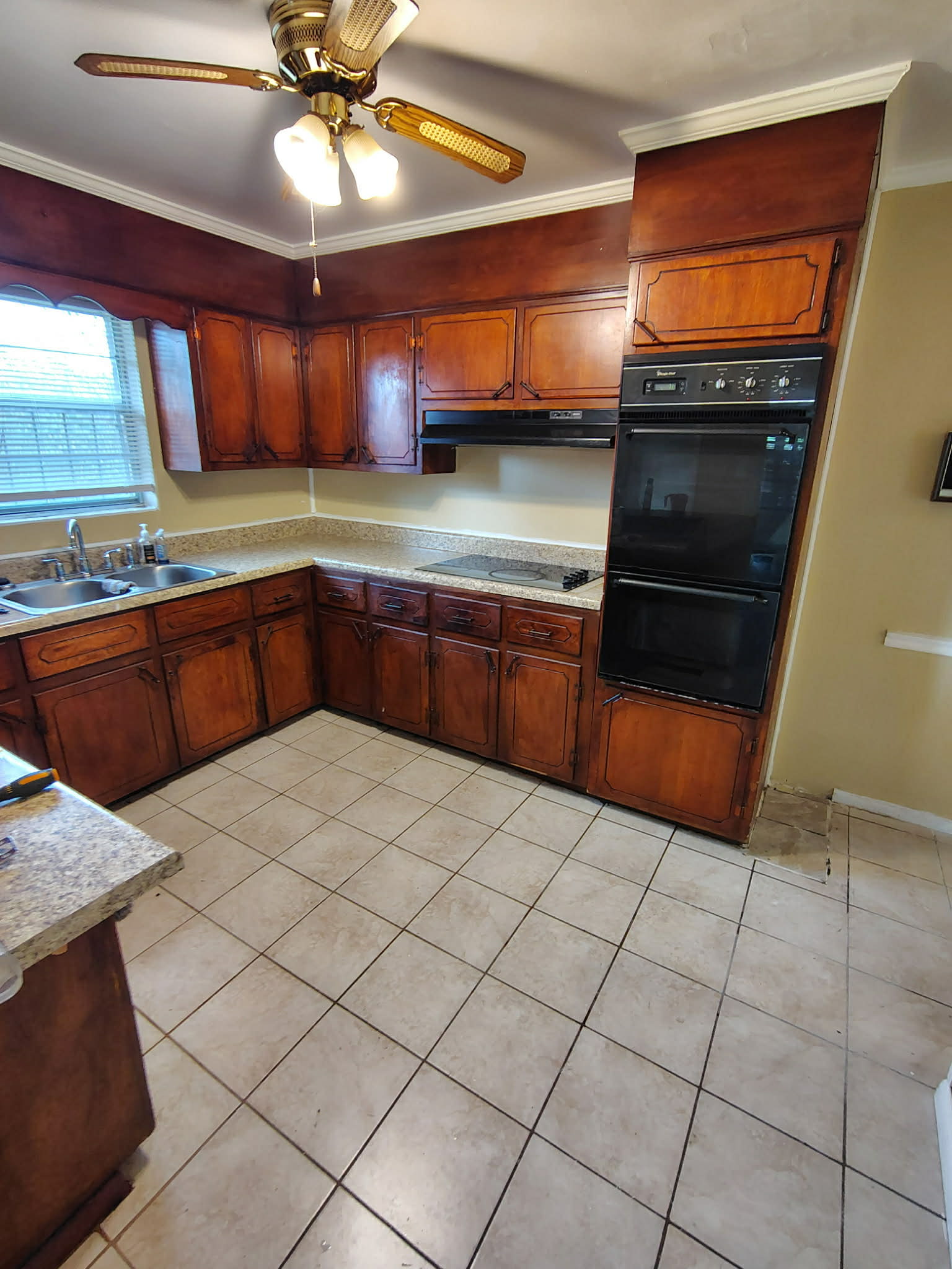 1676 Pine Ave SW – photo 4