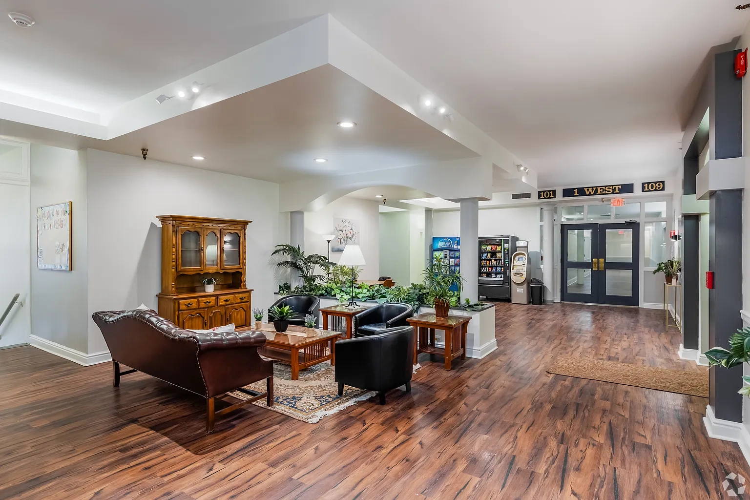 Schoolhouse Apartments – photo 4