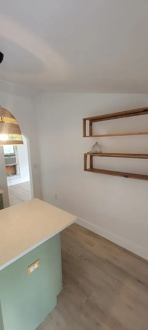 233 21st St SW unit 1 – photo 2