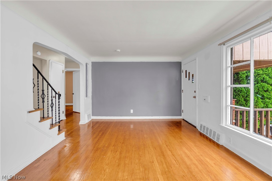 15901 Edgewood Ave – photo 3