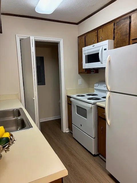 Ridge Crossing Apartments – photo 4