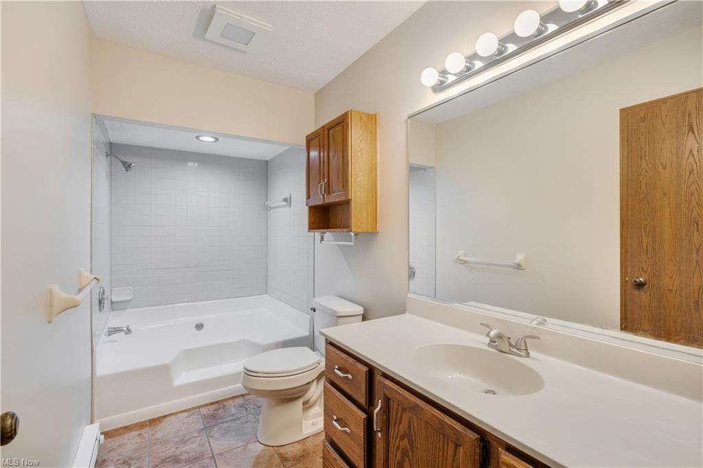 624 Angiline Dr – photo 5