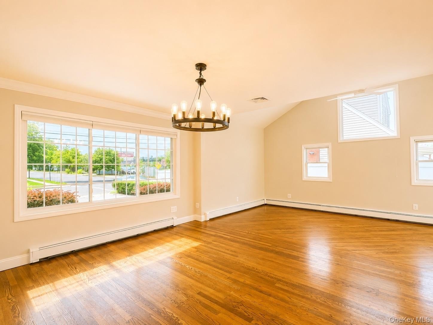 35 Taylor Ave – photo 5