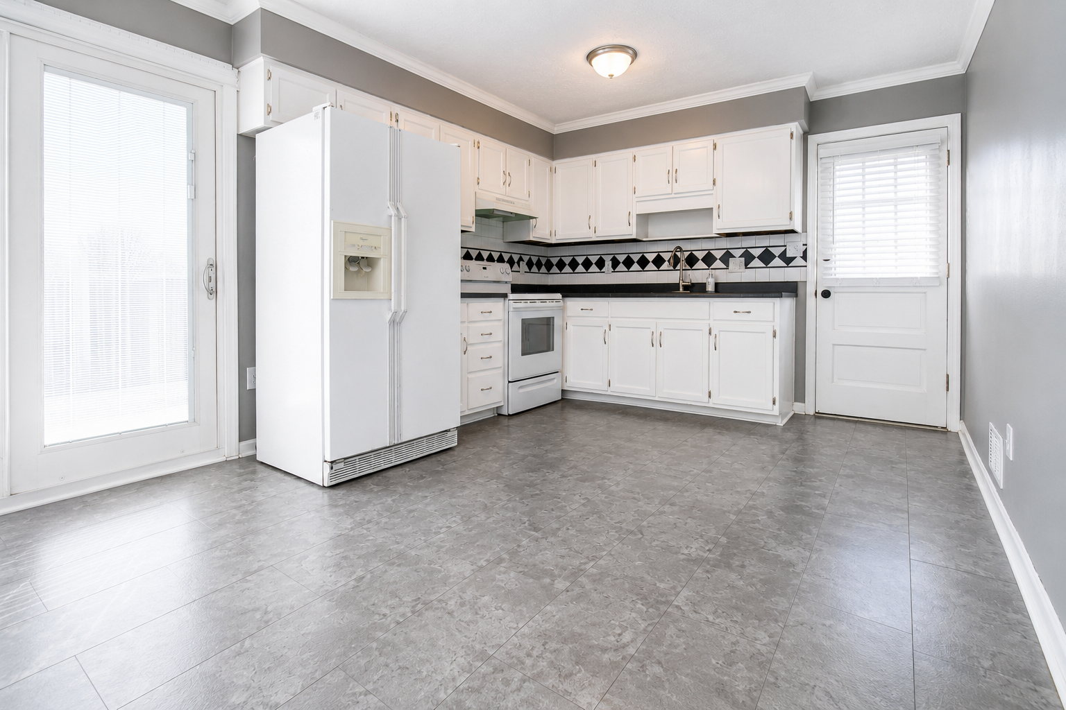 4909 Stony Brook Dr – photo 3