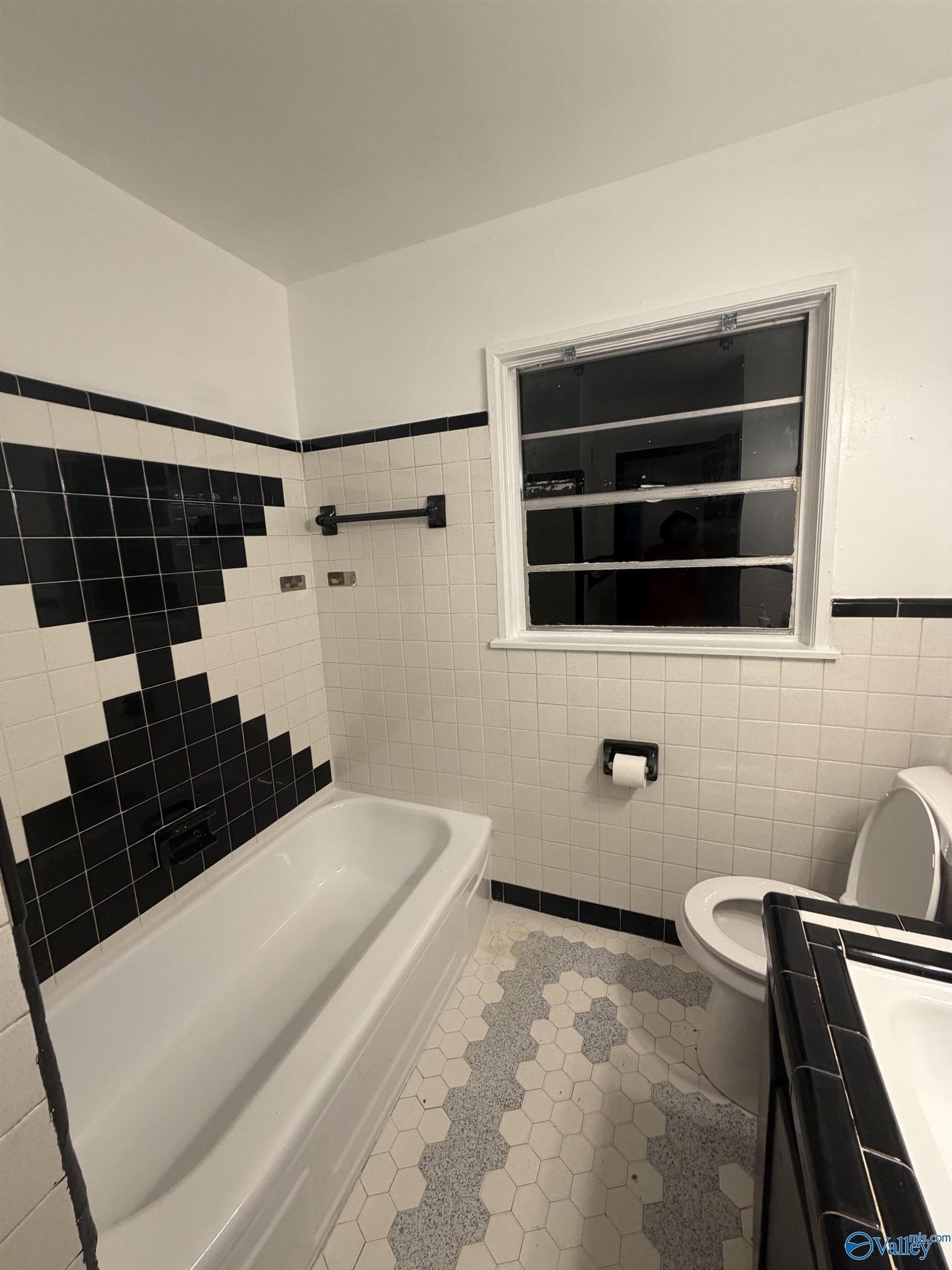 4944 Court G – photo 3