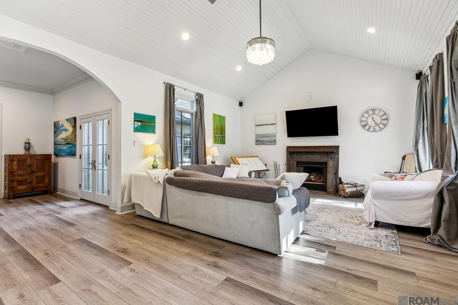 6363 Sevenoaks Ave – photo 4