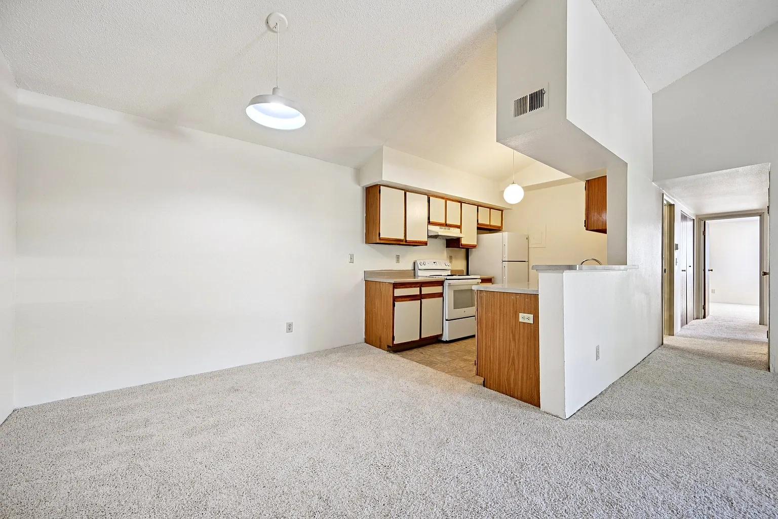 Hunter's Run Apartments – photo 1