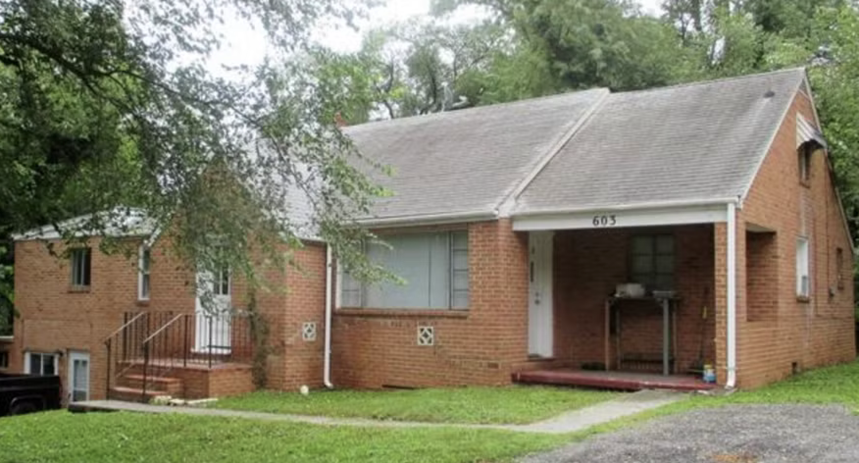603 Strand Rd NE unit 3 – photo 1