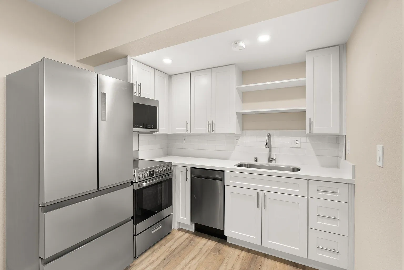 University Crest Apartments - Near UCR – photo 2
