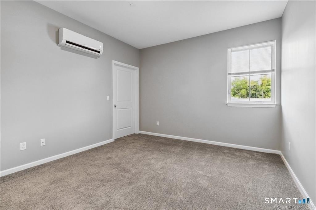 10 Steele Blvd #204 – photo 5