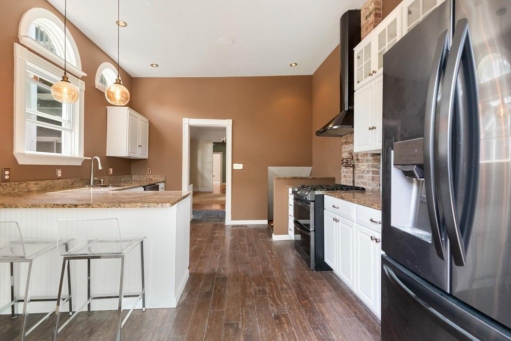 58 G St – photo 5