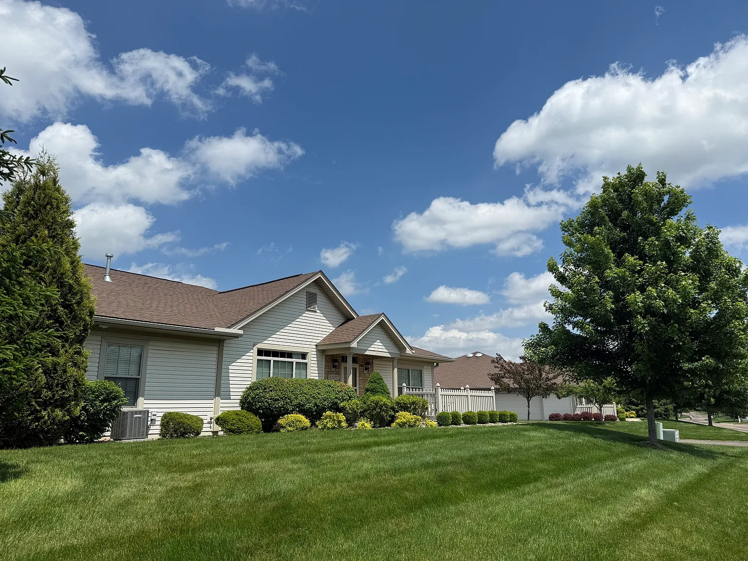Wales Crossing Apartments – photo 3