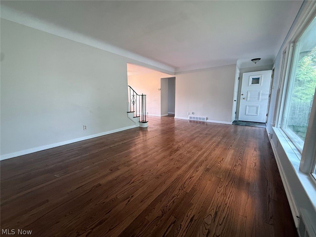 24113 E Silsby Rd – photo 2