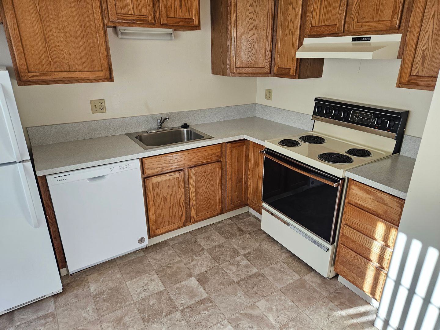 2933 Willamette St unit 05 – photo 3