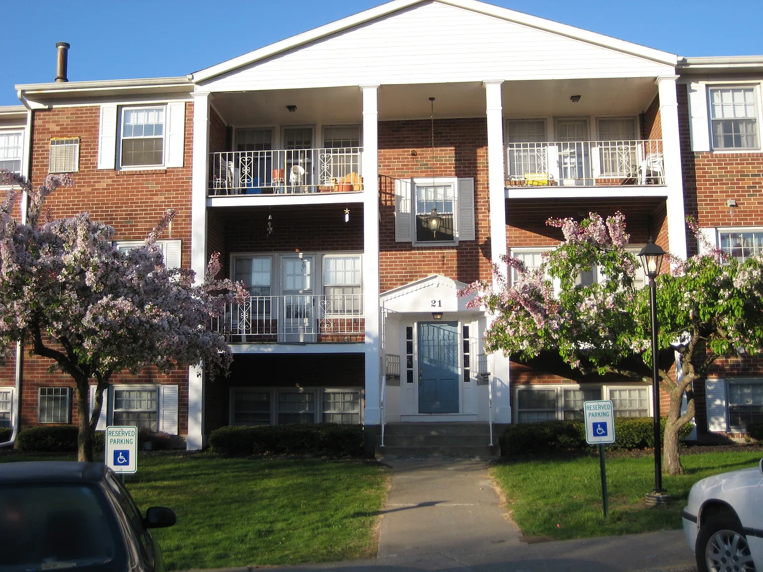 Park Hill Lane Apartments – photo 5