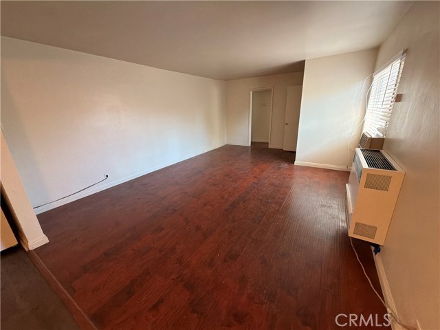114 Lewis St N – photo 5