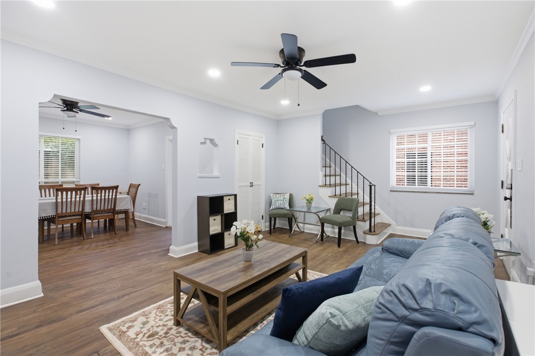 3891 Beechwood Blvd – photo 5