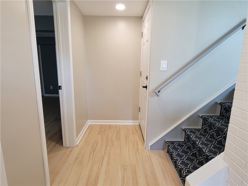 113 Meadowbrook Dr – photo 2