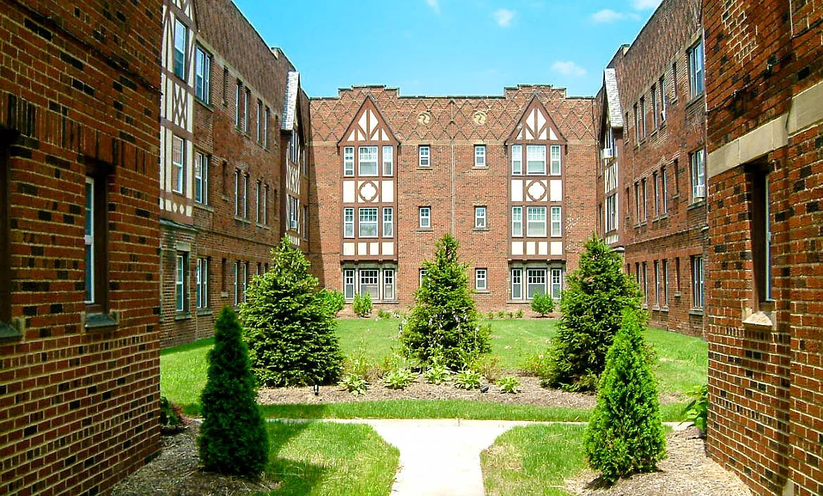 Essex-Morley and Barclay Apartments – photo 3