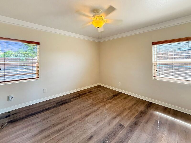 5927 Bark St – photo 5