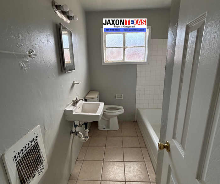 3906 Harrison Ave unit 02 – photo 5