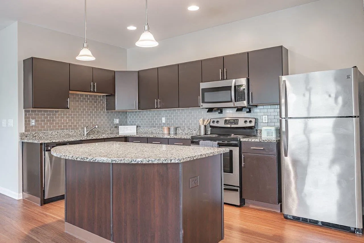 Rochester Village Apartments at Park Place – photo 2
