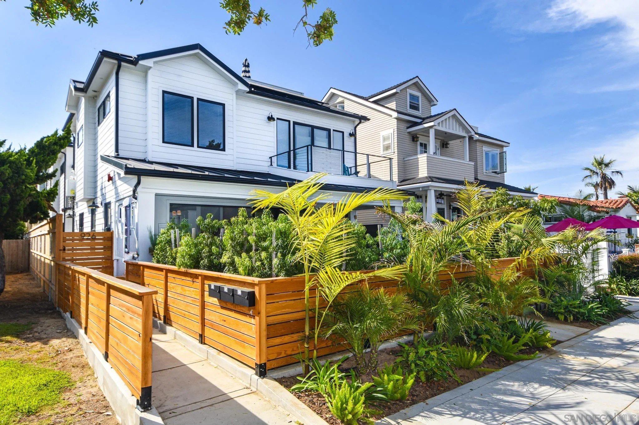 924 D Ave – photo 2