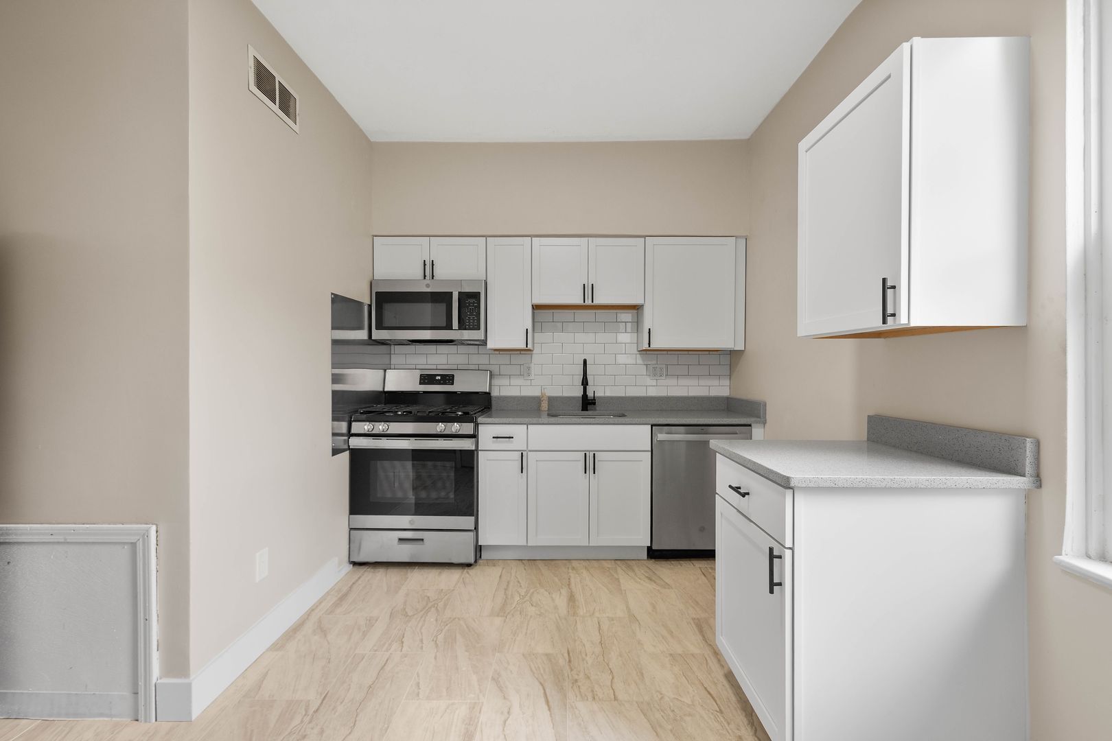 313 Kambach St unit 313 Kambach Street Unit #2 – photo 1