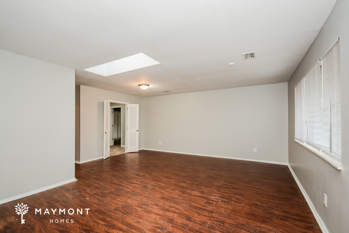 2499 Bluelark Dr – photo 3