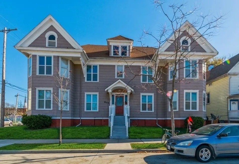 805 Grand Ave unit 1 – photo 1