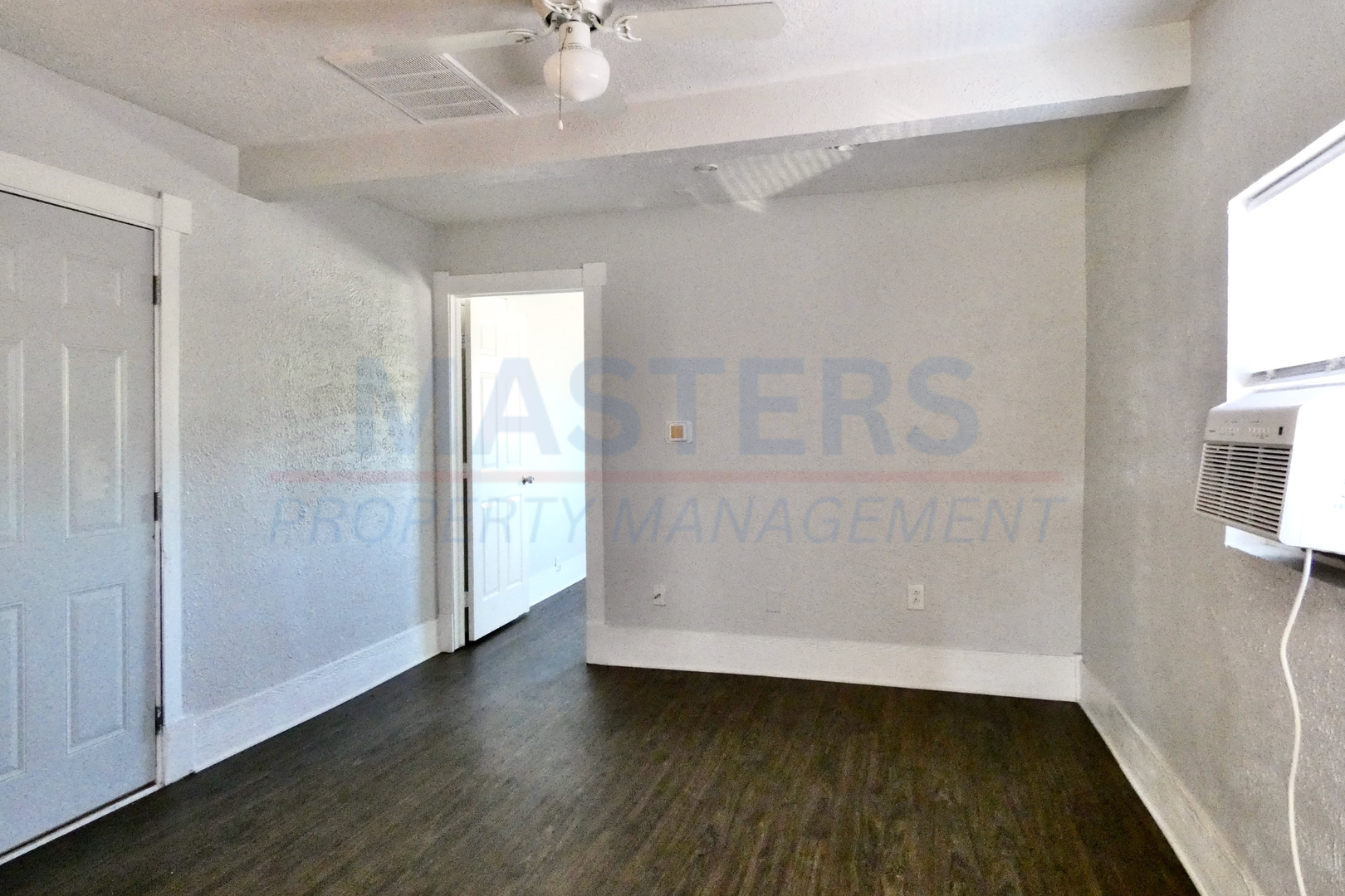 420 Barker St unit Unit C – photo 2