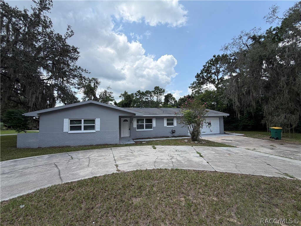 1405 Eden Dr – photo 1