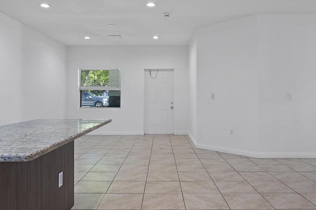 105 2nd St #1 – photo 5