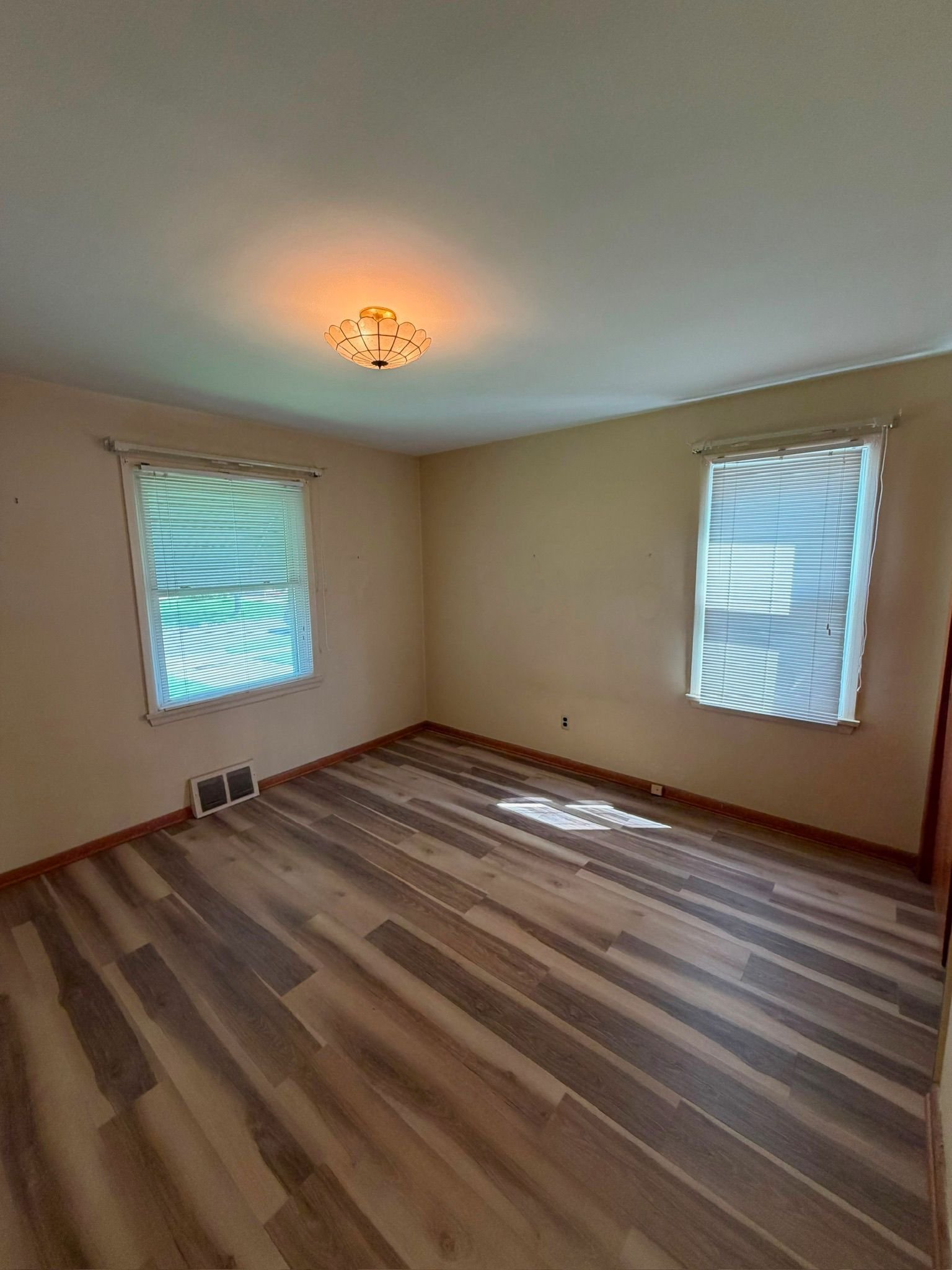13708 Woodward Blvd – photo 5
