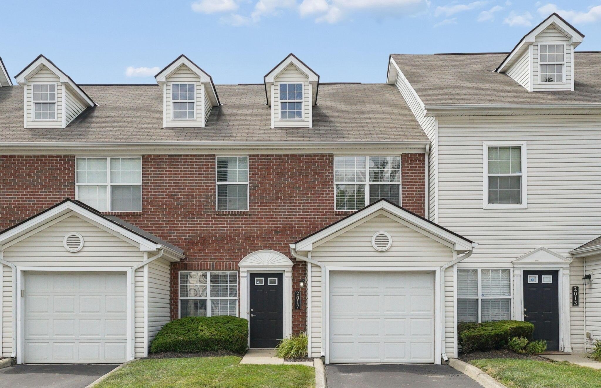 2045 River Rock Way – photo 1