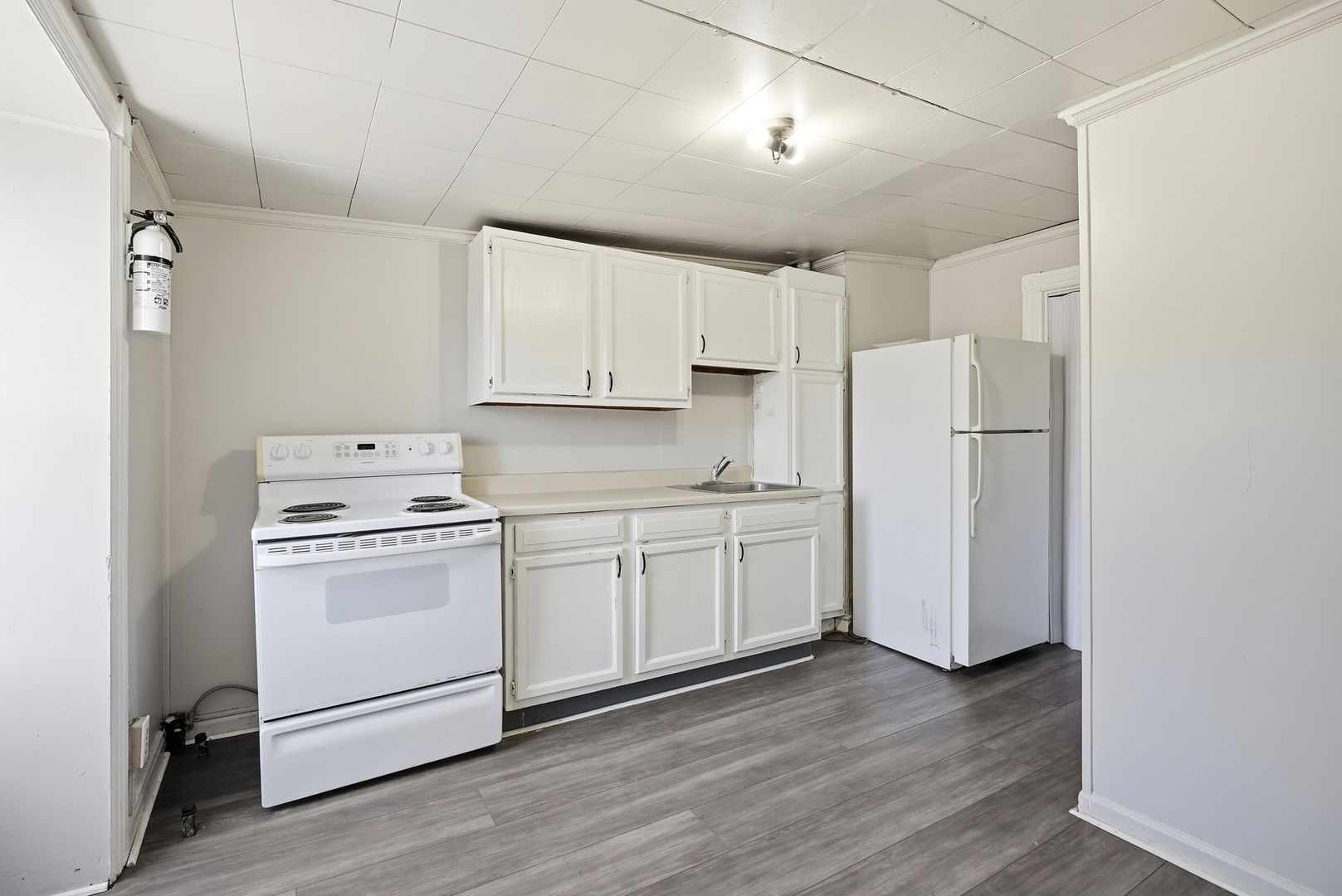 534 N Law St unit Unit 3 – photo 5