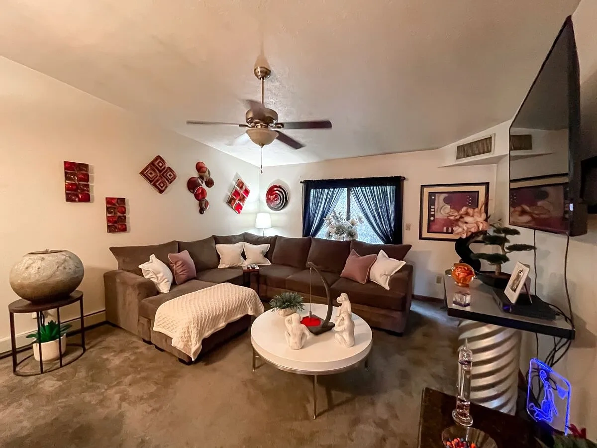 Niles Executive Apartments – photo 2
