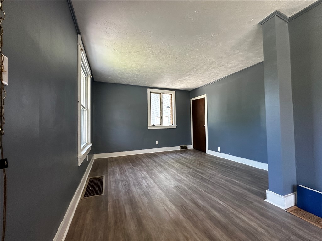 8232 Mercer St unit 1 – photo 5