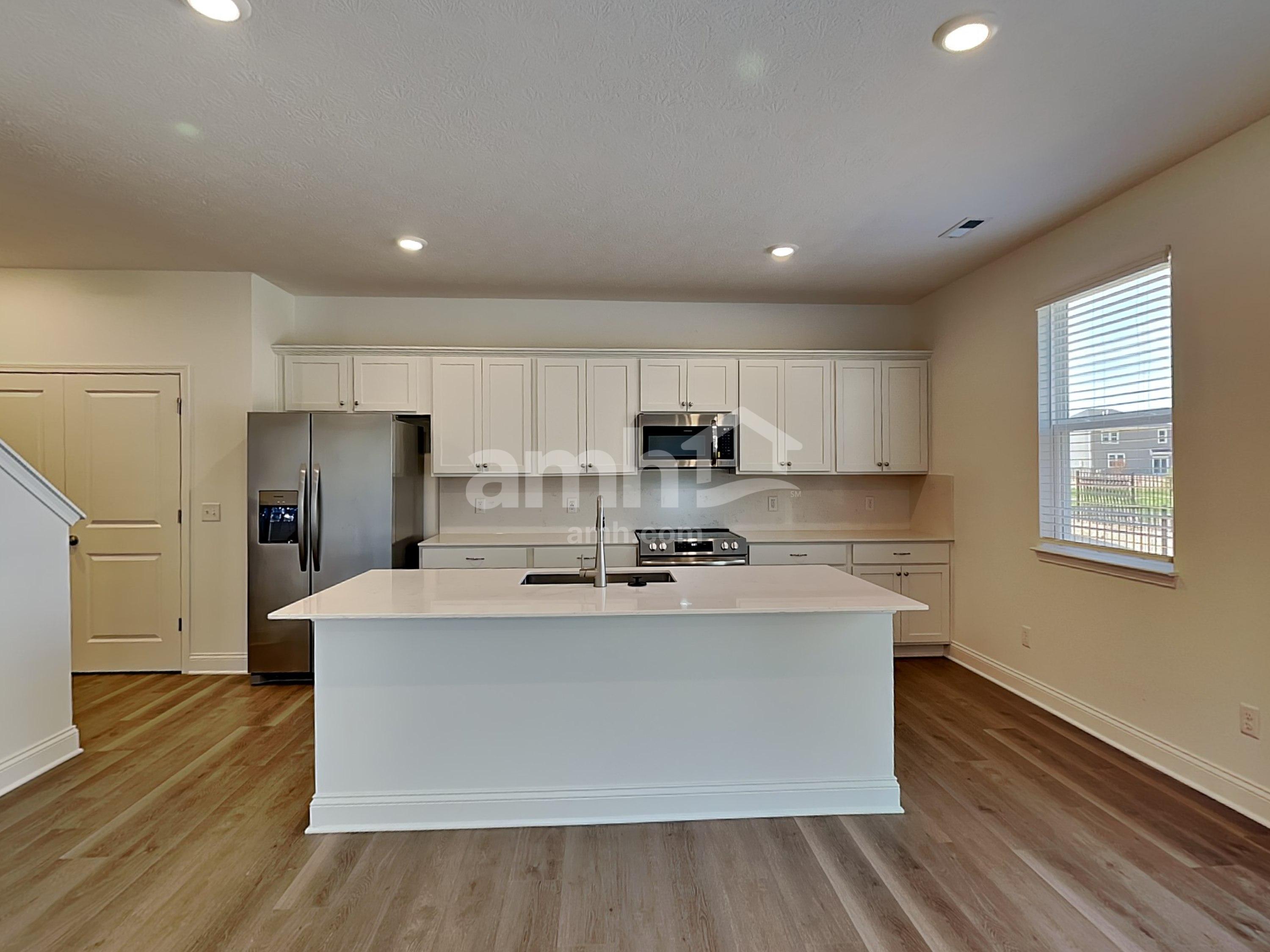120 Marie Cir SW – photo 3